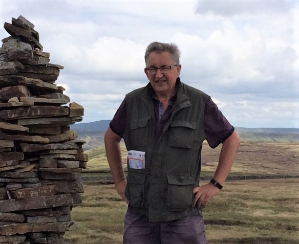 Bloke with a map on the Pennine Way