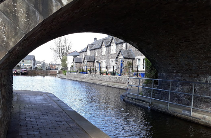 Usk Valley Walk: Under a bridge