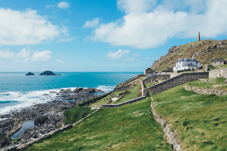 cape-cornwall-annie-spratt.png