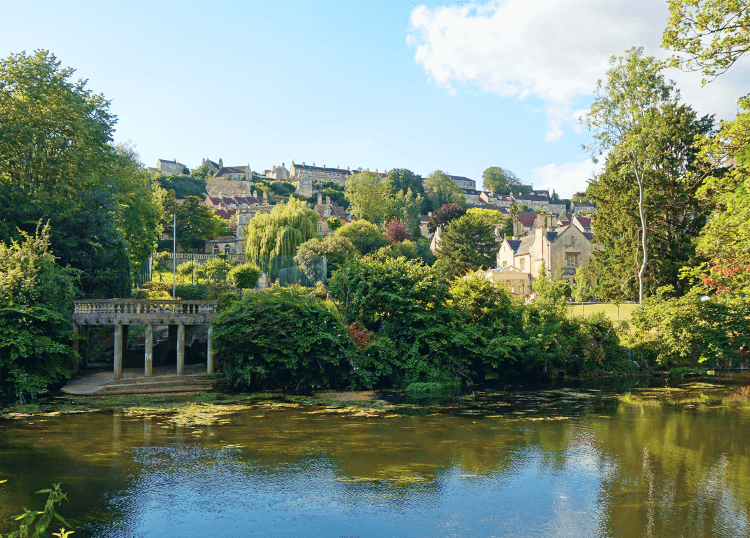 A leafy canalside town on the Kennet and Avon Canal walking holiday