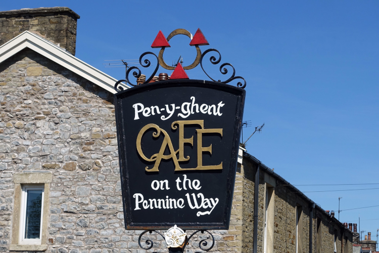 pen-y-ghent-cafe.png