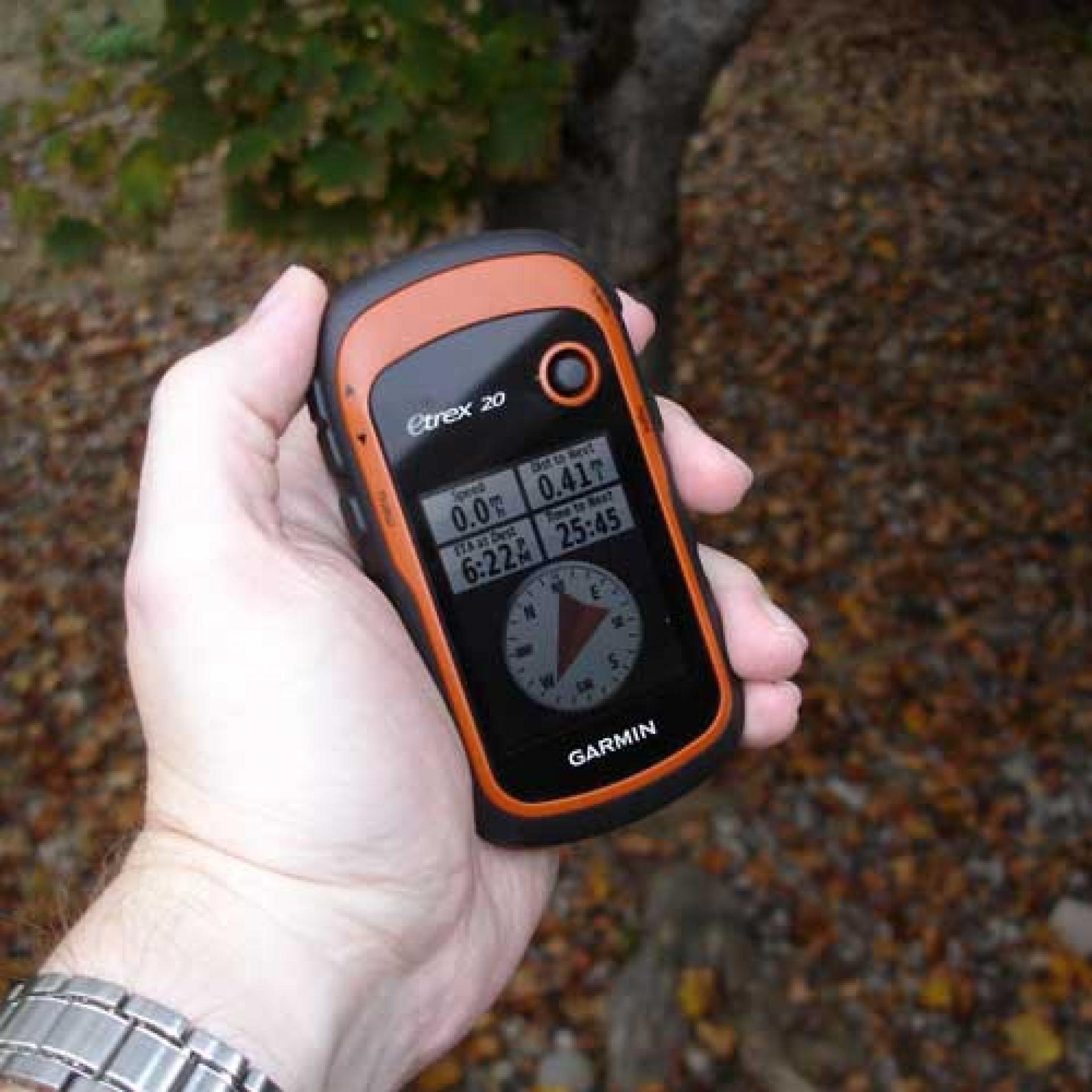 Besætte hjælper anklageren Best Handheld GPS Devices of 2017 — Contours Walking Holidays