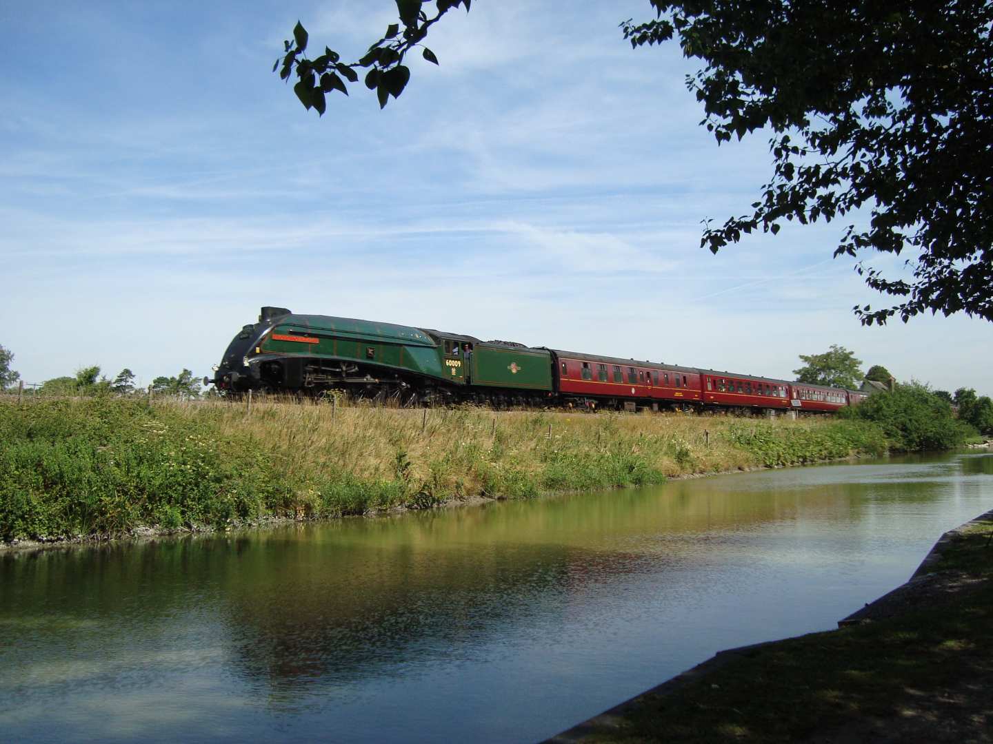 Kennet and Avon Canal Walk — Contours Walking Holidays